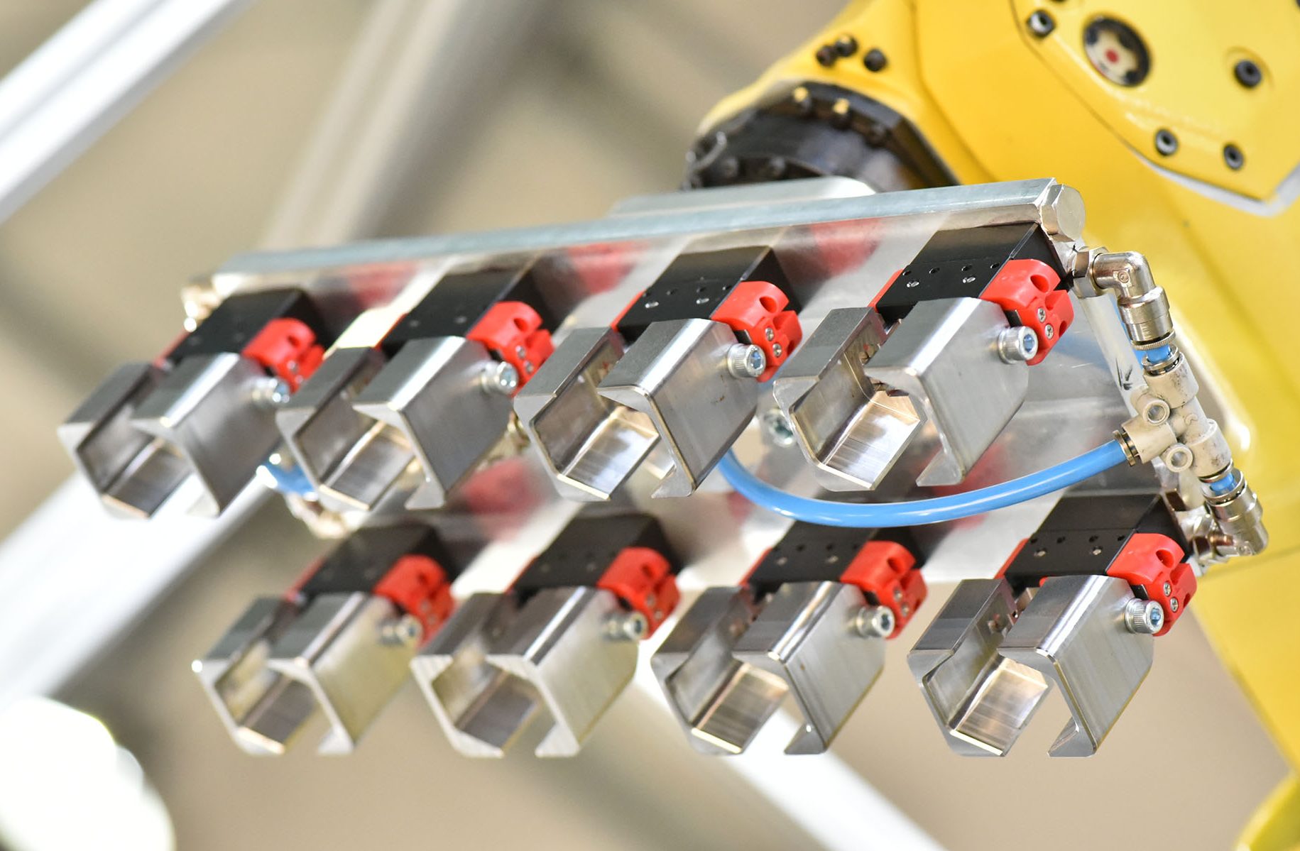 grippere roboti5 e1614621542445